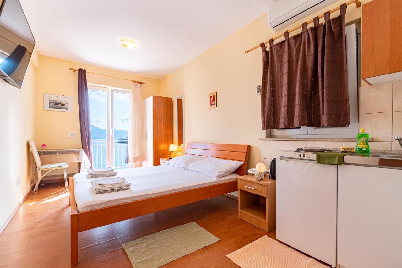 Apartments By The Sea Korcula - 10051 Eksteriør billede